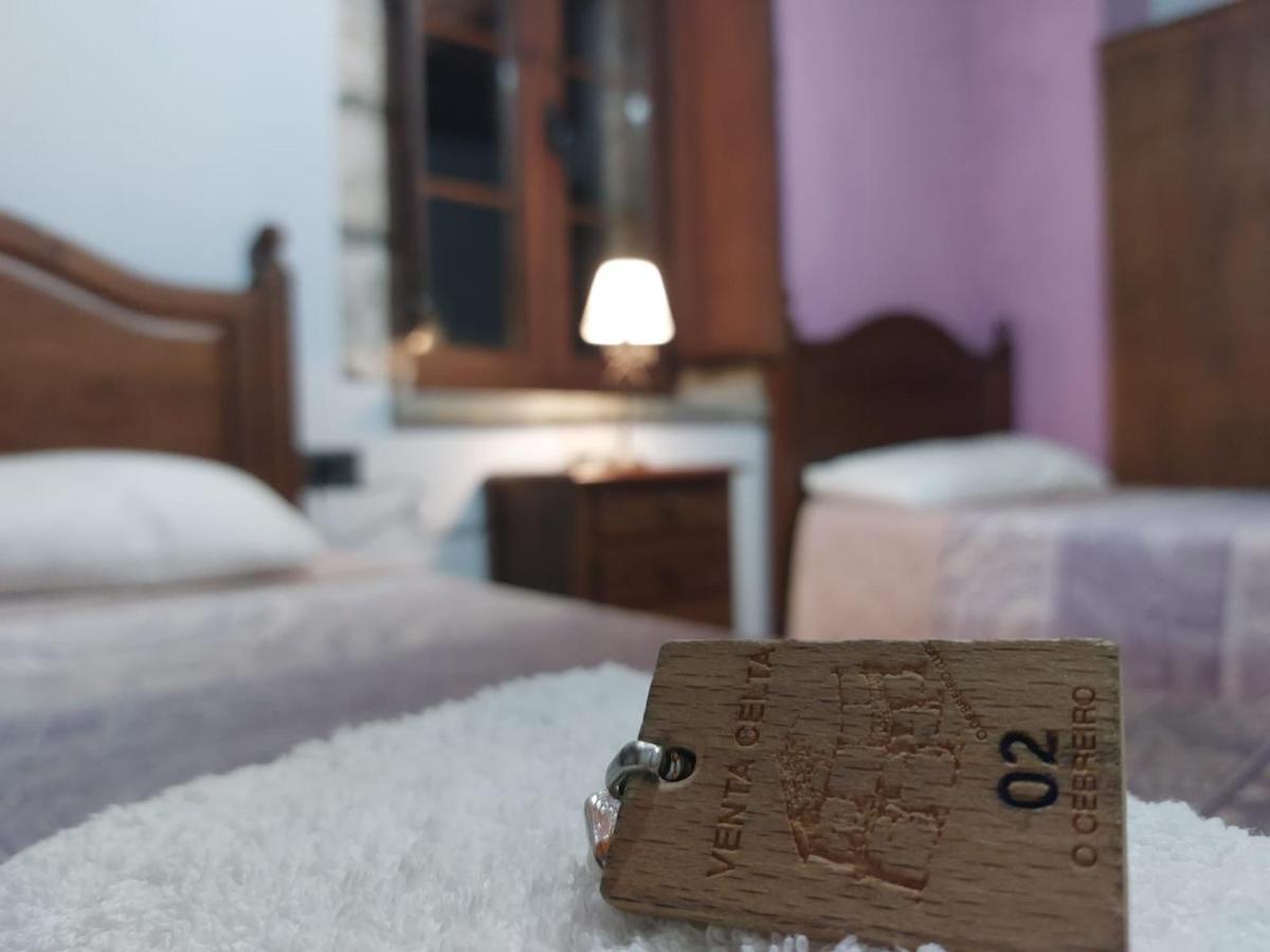 La Venta Celta Hotel O Cebrero Eksteriør billede