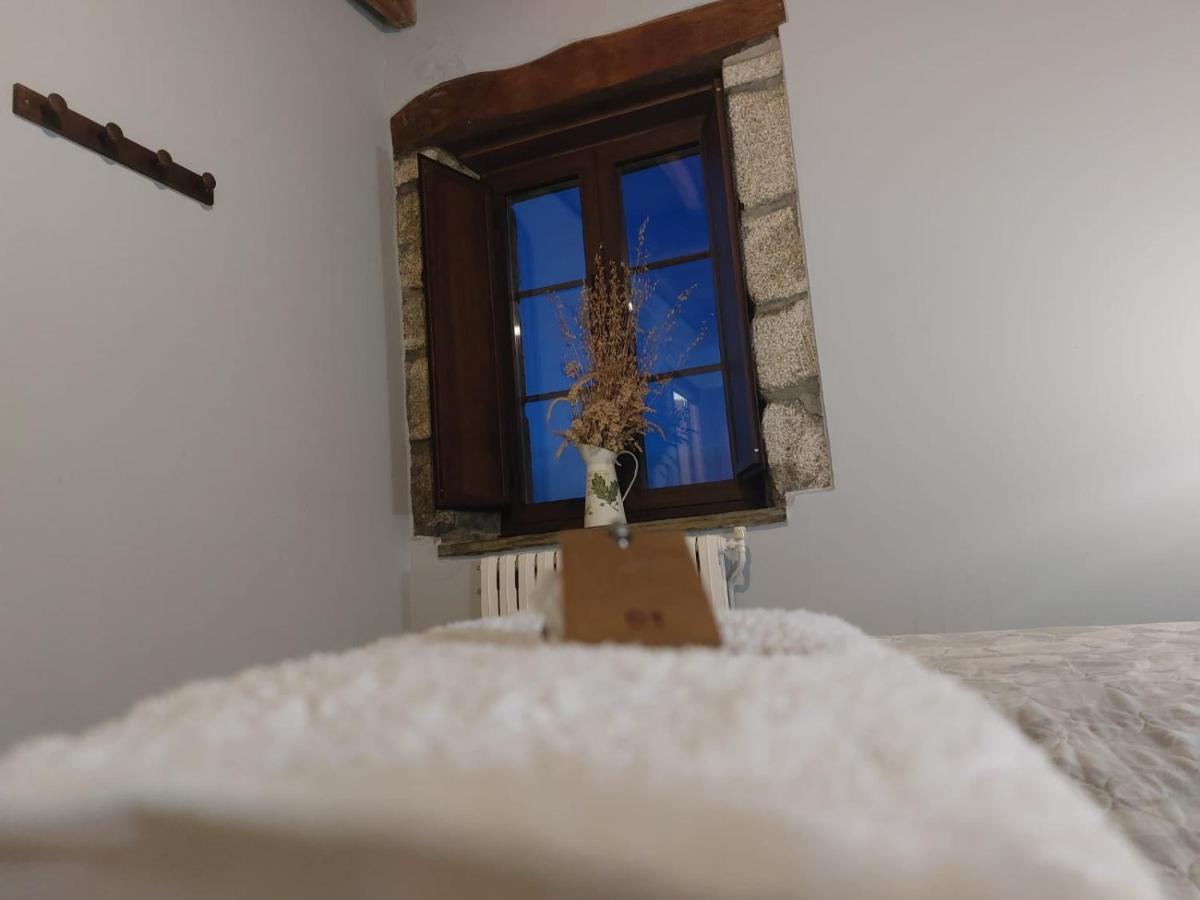 La Venta Celta Hotel O Cebrero Eksteriør billede