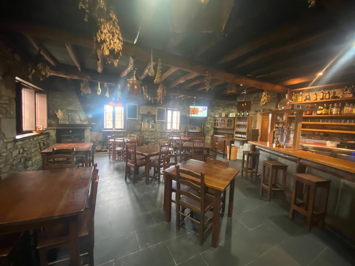 La Venta Celta Hotel O Cebrero Eksteriør billede